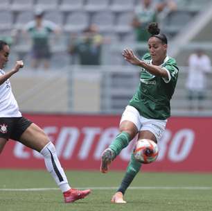 Palmeiras goleia o rival Corinthians no 1º jogo da final do Paulistão Feminino; veja fotos