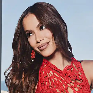 Anitta explica pausa na carreira internacional e expõe rotina insustentável