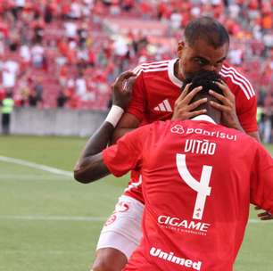 Vitão cumpre promessa no Beira-Rio após Inter escapar do rebaixamento
