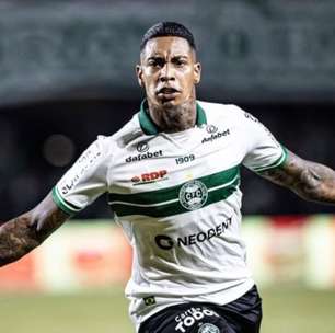 Alef Manga volta para Série A e Coritiba vê atacante em rival direto: "Disputa"