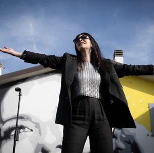 Laura Pausini se afasta das redes sociais e muda número de telefone