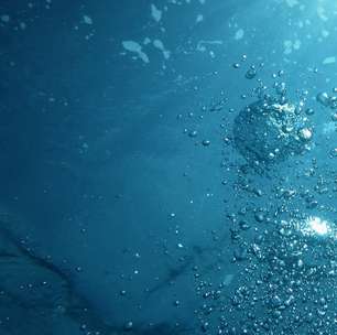 O que significa sonhar com água? Psicóloga explica