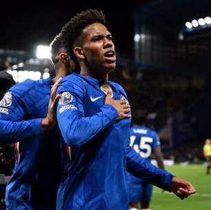 Após Estevão, Chelsea surpreende e quer promessa do Grêmio na Premier League