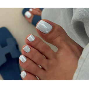 Estas são as seis cores de esmalte que serão tendência em pedicures neste verão