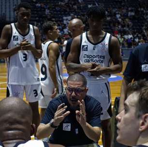 Técnico do Corinthians comenta fim do basquete e projeta partida contra o Bauru pelo NBB