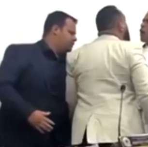 Vereadores trocam agressões durante sessão na Câmara de Tomar do Geru (SE)