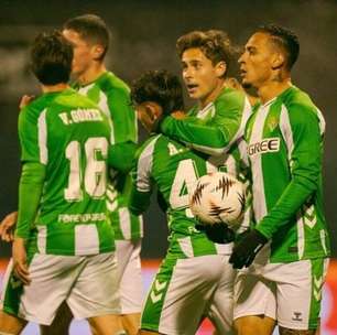 Betis vence Dínamo Zagreb com gol de Antony e segue invicto na Liga Europa