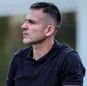 Atlético-MG 'age rápido' e confirma substituto de Victor