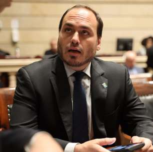 Carlos Bolsonaro anuncia saída do Rio para disputar o Senado por Santa Catarina