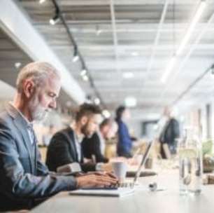 Carreiras do Agro Disparam: Biológicos, Tecnologia e Crédito Puxam Salários de até R$ 75 Mil