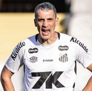De saída? Lateral do Fortaleza entra na mira do Santos e pode reencontrar Vojvoda em 2026