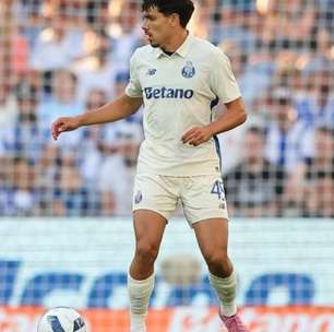 Cria do São Paulo pode permanecer no Porto por mais um semestre por conta de lesão