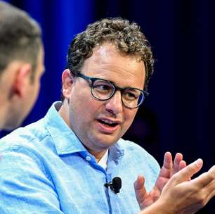 OpenAI transformou ChatGPT em IA de massa; no mundo dos negócios, o jogo está sendo vencido por seu grande rival