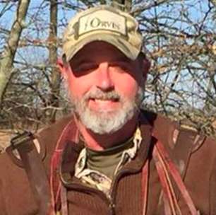 Caçador vira caça e é morto por búfalo ao tentar abater o animal