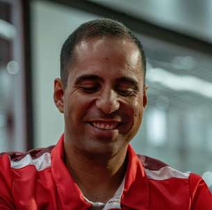 Vila Nova resolve problemas com Hugo Bravo e dois jogadores em nova ação