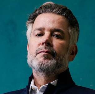 Em Três Graças, Ferette vai pra cima de personagem após o roubo da estátua: 'Abriu o bico'