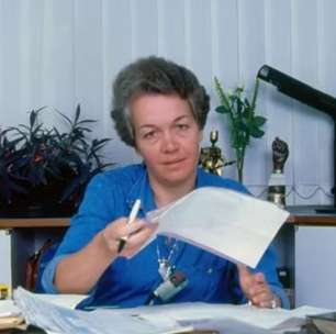 Há quase 38 anos e às vésperas do Natal, diretora de jornalismo da Globo sofreu fraturas pelo corpo em grave acidente que deixou repórter morto