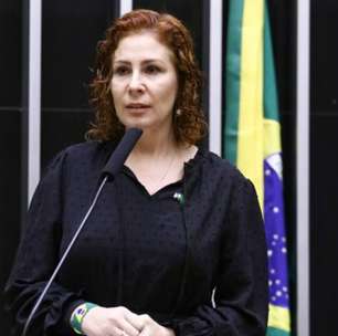Carla Zambelli renuncia ao mandato de deputada federal na Câmara