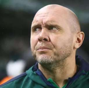 Mozart define futuro e torcida do Coritiba se vê livre após de estresse