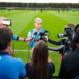 Luiz Araújo pede atenção e diz que Flamengo não deve temer PSG