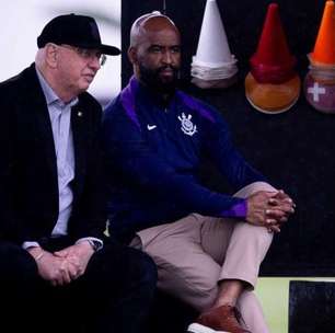 Corinthians paga premiações atrasadas a jogadores e funcionários