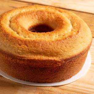 Receita de bolo simples caseiro perfeito para acompanhar o café