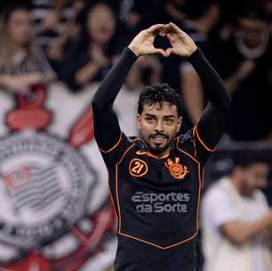 Lateral se coloca como 'herói improvável' no Corinthians e defende Yuri Alberto após pênalti perdido