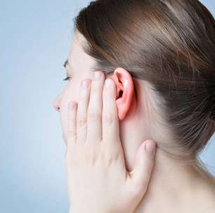 Verão, piscina e mar: por que as otites aumentam e como evitá-las, segundo especialistas