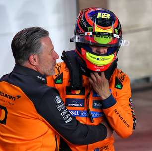 F1: Interrupção de Brown em conversa de Piastri chama atenção após acusação de descaso