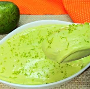 Mousse cremoso de abacate: fácil, sem gelatina, sobremesa saudável e rápida