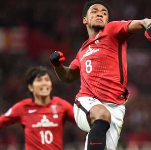 Com status de ídolo, novo jogador do Vila Nova é celebrado em time e promete para 2026