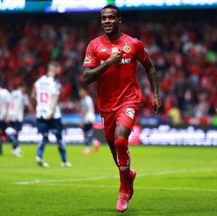 Com protagonismo de brasileiros, Toluca supera final dramática e é bicampeão mexicano