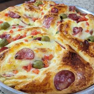 Torta pão de linguiça super fácil e deliciosa: fica um lanche maravilhoso