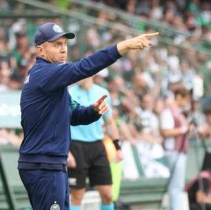 Indicado por Mozart, Ceará avança pela contratação de lateral do Coritiba para 2026