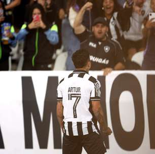 Nome de Artur 'ganha força' no mundo árabe; atacante pode deixar o Botafogo em breve