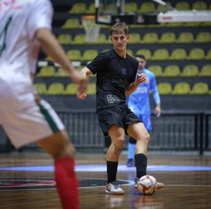 Promessa argentina se despede do Corinthians após uma temporada