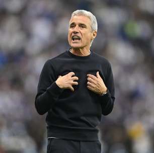 Chegada de Luís Castro gera primeira demissão no Grêmio; entenda