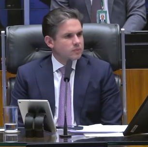 Câmara aprova projeto que eleva tributação de bets e fintechs