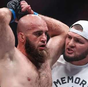 Parceiro de treinos de Khabib Nurmagomedov é flagrado em exame antidoping e perde título da PFL