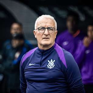 Dorival xinga torcedor após empate do Corinthians com o Vasco da Gama; técnico se justifica
