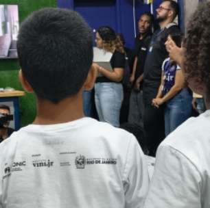 Escolas municipais de Duque de Caxias recebem projetos educacionais do Instituto Vini Jr.