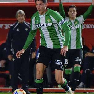 Com Antony no segundo tempo, Betis vence Murcia e vai às oitavas da Copa do Rei
