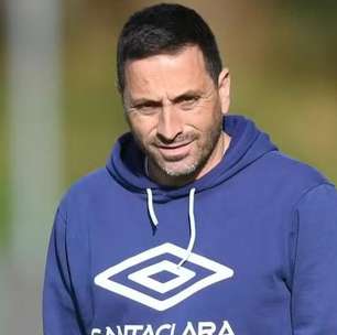 Textor inicia entrevista com candidatos a treinador do Botafogo