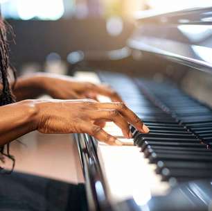Tocar instrumentos musicais fortalece o cérebro e ajuda a mantê-lo saudável; entenda