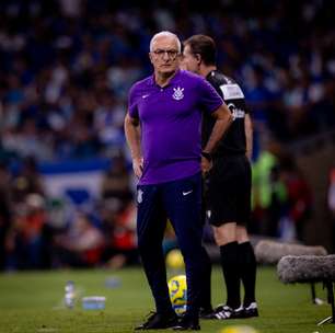 Ídolo do Corinthians aponta erro de Dorival Júnior no jogo de ida da final da Copa do Brasil
