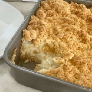 Cuca cremosa de banana com farofa crocante: fácil