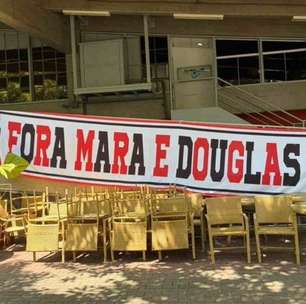 Sócios do São Paulo protestam contra vazamentos do caso do camarote