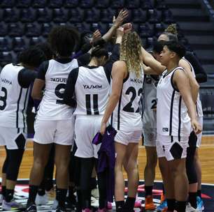 Corinthians dispensa todas as atletas do basquete feminino em meio à indefinição sobre a modalidade