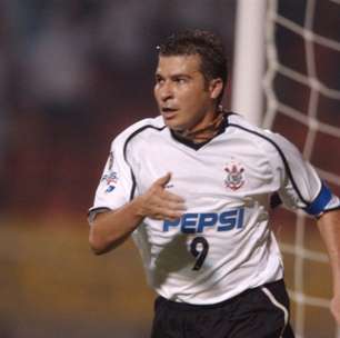 Ídolo do Corinthians relembra título Mundial e projeta decisão equilibrada na Copa do Brasil