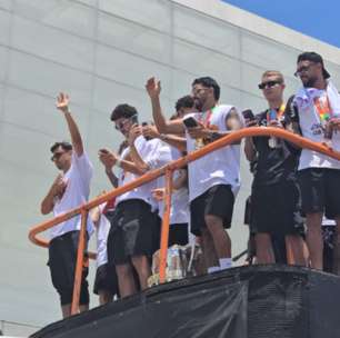 Atacante do Corinthians provoca Palmeiras em festa do tetracampeonato da Copa do Brasil
